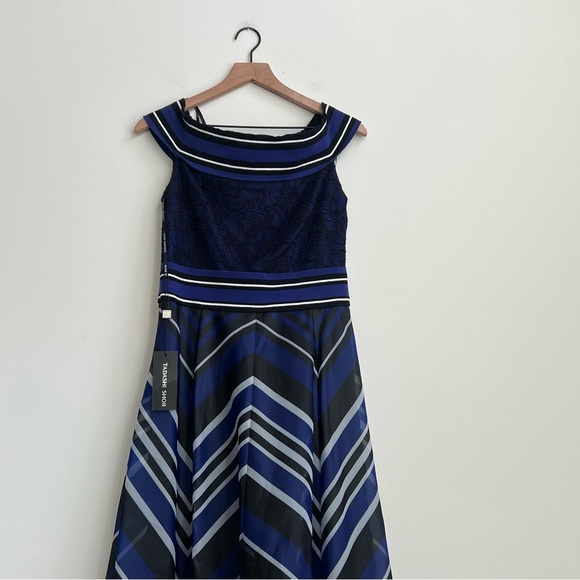 NWT TADASHI SHOJI ENNIS OFF-THE-SHOULDER STRIPED ORGANZA GOWN Dress Medium Blue - Picture 5 of 15